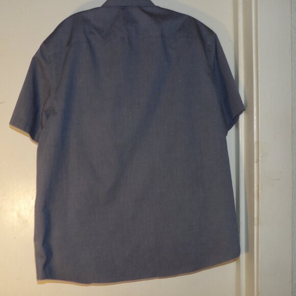 Untuckit Short Sleeve Button Down Shirt Sz XL - Picture 5 of 5